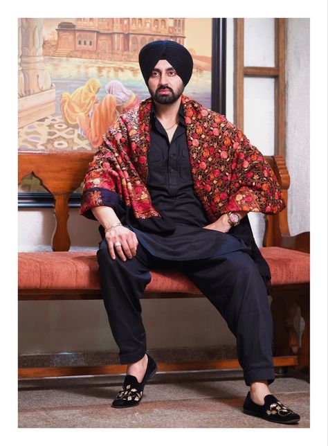 Pathani kurta for festivals #festival #fashion #swag #dapper Kurta Outfit, Punjabi Actor, Outfit Traditional, Class Outfit, Mens Kurta, Wedding Sherwani, Turban Style, Dresses Royal, Elegant Furniture