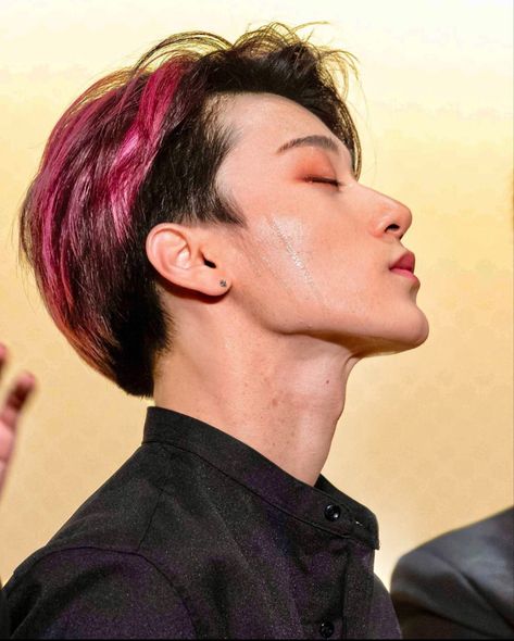 Beautiful Side Profile, Yeosang Mingi, Yunho Seonghwa, Mingi Jongho, How To Draw Sans, Seonghwa Yeosang, Ateez Choi San, San Ateez, Sans Cute