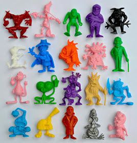 Little Weirdos: Mini figures and other monster toys: Matutano Monstruos: vintage Spanish monster figures (revisited) Quotes Cousins, Muscle Monster, Designer Toys Vinyl, Bootleg Toys, Cousin Quotes, Monster Toys, Magazines For Kids, Custom Action Figures, Vinyl Toys