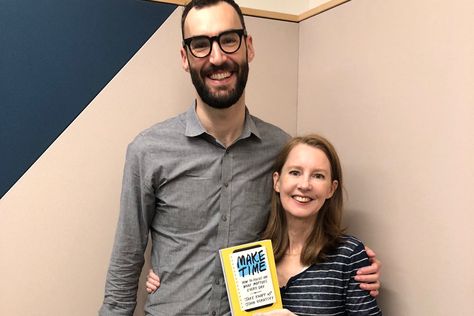 For this Very Special Episode, we focus on the role of the body in creating a happier life, and we talk to Jake Knapp about how to focus on what matters. Gretchen Rubin, Time Timer, How To Focus, Tips To Be Happy, Happiness Project, Free Quiz, Changing Habits, Happier Life, Find Friends