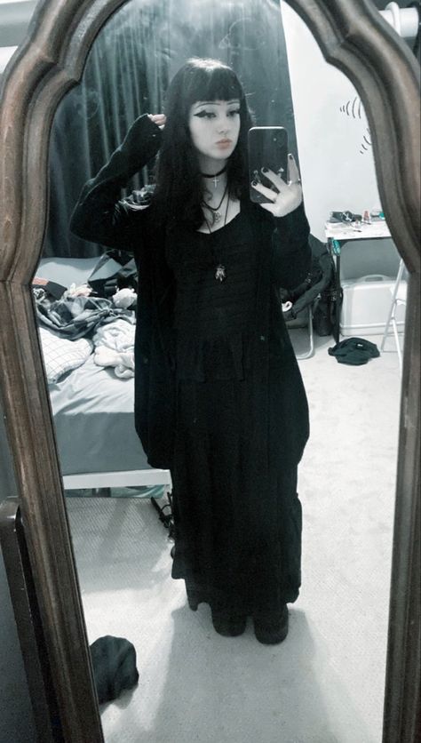 Black King Skirt Outfit, Gothic Cardigan Outfit, Goth Outfits Comfy, Midwestern Gothic Aesthetic Fashion, Goth Skirt Outfit Long, Black Skirt Goth Outfit, Cardigan Goth Outfit, Goth Lifestyle Aesthetic, Rainy Goth Outfit