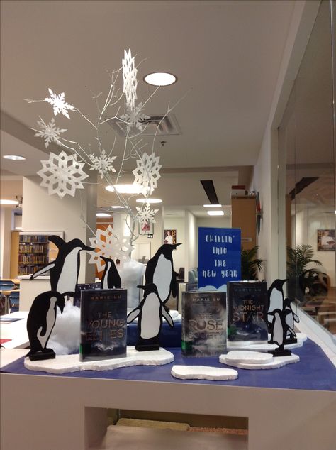 Chillin' into the New Year January 2017 library display January Library Displays, Winter Library Displays, Winter Library, Library Decorations, Installation Ideas, Student Lounge, School Library Displays, Winter Reading, Middle School Libraries