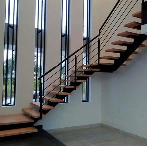 Stairs With Windows Stairways, Duplex Staircase Wall Design Modern, Stairwell Window Ideas, Staircase Window Design Modern, Staircase Window Design, Staircase Glass Design, Staircase Wall Design, Vertical Windows, Front Window Design