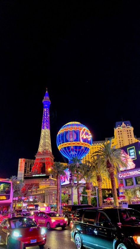 Las Vegas, the entertainment capital of the world, offers an endless array of casinos, shows, and restaurants. It's a city where anything is possible, and dreams come.#CasinoFun #WinningAtTheCasino #CasinoVibes #CasinoLife #CasinoGoals Vegas Summer, Vegas Night, Las Vegas Vacation, Las Vegas Photos, Las Vegas City, Vegas Vacation, Vegas Trip, Las Vegas Trip, Vegas Baby