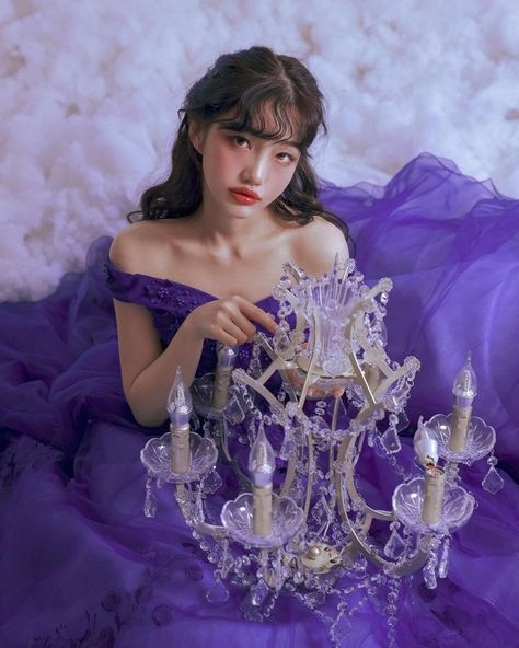 Kpop Photoshoot Concept, Images Terrifiantes, Korean Photoshoot, Debut Photoshoot, Fairy Photoshoot, Award Ideas, Photoshoot Concept, Aesthetic Outfit, Pose Reference Photo