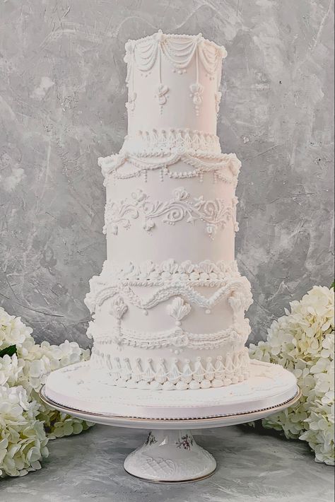 Hand Piped Wedding Cake, Piped Wedding Cake Buttercream, Victorian Wedding Cakes Vintage, Overpiped Wedding Cake, Lambeth Cake Wedding, Wedding Cake Royal Icing, Royal Icing Wedding Cake, Piping Wedding Cake, Lambeth Wedding Cake