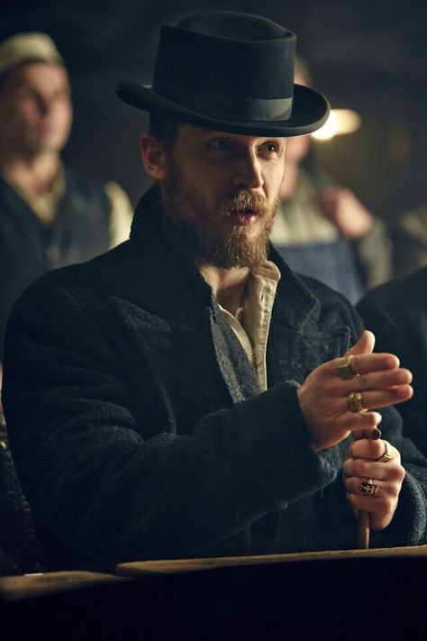 Alfie Solomons - Peaky Blinders 007 Casino Royale, Blinders Quotes, Alfie Solomons, Peaky Blinders Season, Finn Cole, Peaky Blinders Series, Red Right Hand, Thomas Hardy, Boardwalk Empire