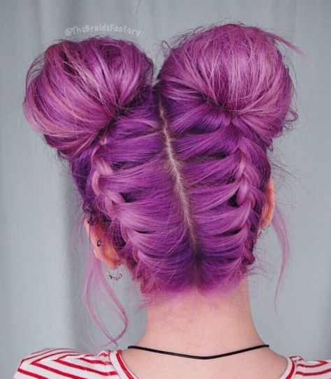 20 Cute Upside-Down French Braid Ideas Different Types Of Braids, Pigtail Buns, Upside Down French Braid, Upside Down Braid, Braids Tutorial, Braid Inspiration, Top Knot Hairstyles, French Braids, French Braid Hairstyles