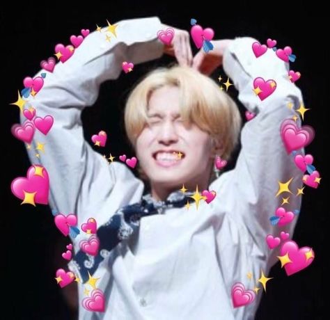 Minho had a fan account of his bandmate Han Jisung for over a year. … #fanfiction # Fanfiction # amreading # books # wattpad Skz Heart, Love In Korean, Kpop Reaction Memes, Kpop Heart, Stray Kids Meme, Image Meme, Kids Meme, Heart Memes, Heart Meme