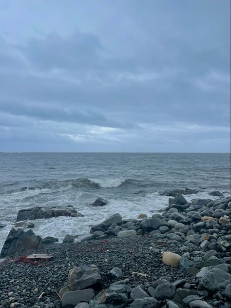 Nova Scotia #rockybeach #ocean #novascotia #eastcoast #eastcoastbeach #eastcoastcanada #novascotiabeach #summer #novascotiasummer #novascotiatravel Nova Scotia Aesthetic, Yarmouth Nova Scotia, East Coast Canada, Nova Scotia Travel, Future Aesthetic, East Coast Beaches, Coastal Summer, Rocky Beach, Ocean Eyes