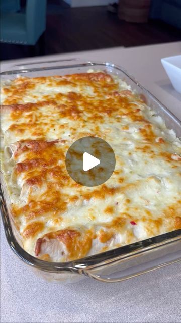 Annie Prusakiewicz on Instagram: "Chicken Enchilada Casserole …let’s go!!! 😋 #ingredients #chickenbreast #tacoseasoning #greenchile #enchiladasauce #pepperjackcheese #tacoshells #sourcream #thatsit This one is so quick and easy!! I love that I also have some leftovers for a few nights on this one too. *my chicken breast were fairly large so either refrigerated to make a second batch or freeze in a ziploc for a later use! #chickenenchiladas #casserole #mexican #mexicandish #mexicanfood #enchiladas #yum #getinmybelly #homemadefood #cookathome #chipsandsalsa #gardenfreshgourmet Best chips and salsa @gardenfreshgourmet 😋" Quick Chicken Enchiladas, Best Cheese Enchilada Recipe, Ground Chicken Enchilada Casserole, Enchilada Casserole Chicken, Chicken Enchiladas Freezer Meal, Casserole Mexican, Easy Chicken Enchilada Casserole, Enchiladas Chicken, Easy Enchilada Recipe