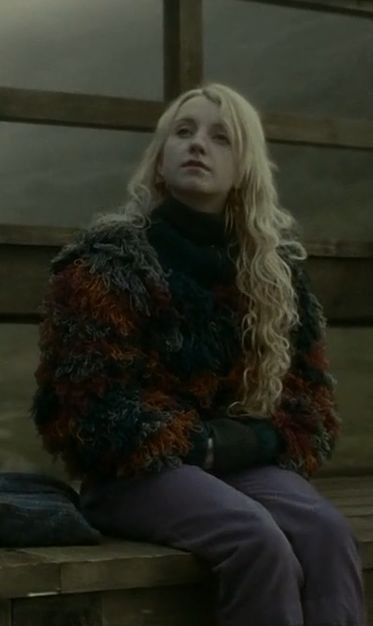 Luna Lovegood Clothes, Luna Lovegood Icon, Luna Love Good, Luna Lovegood Outfits, Luna Lovegood Art, Luna Lovegood Aesthetic, Harry Potter Luna Lovegood, Cho Chang, Swirl Couples