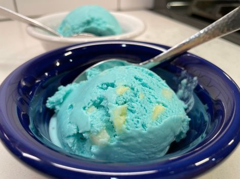 Blue Moon Ice Cream, Ice Cream Bar Recipe, Ice Cream Aesthetic, Raspberry Extract, Ice Cream Containers, Make Hummus, Ice Cream Base, Blue Food Coloring, Cream Aesthetic