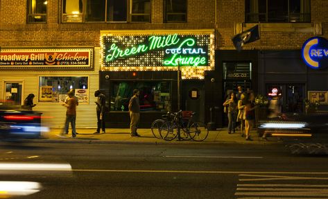 Uptown Chicago, Old School Movies, Chicago Buildings, Jazz Clubs, Argyle Street, Uptown Funk, Chicago Neighborhoods, Vintage Architecture, Global Cuisine