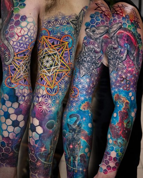 Colour Tattoo For Women, Colored Tattoo Design, Full Sleeve Tattoo Design, Galaxy Tattoo, Sacred Geometry Tattoo, Geometry Tattoo, Geometric Tattoo Design, Space Tattoo