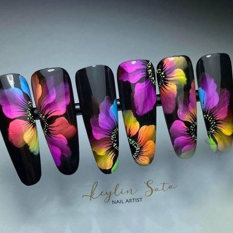 Neon Flower Nails, Watercolor Nail Art, Quick Nail Art, Summer Nails 2024, New Nail Art Design, Art Deco Nails, Airbrush Nails, Nail Art For Beginners, Nail Art Techniques