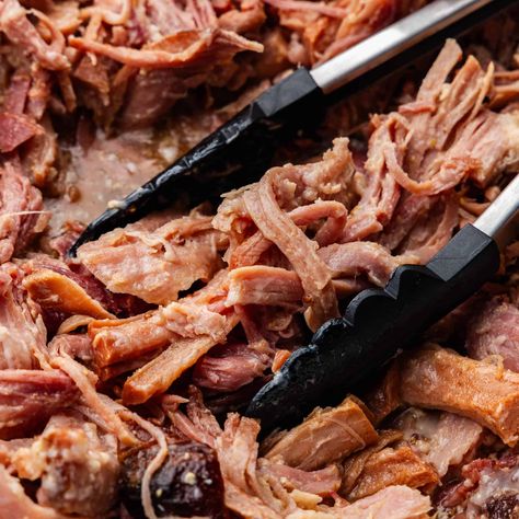 Pulled Ham In Oven, Pulled Ham Crockpot, Ham Crockpot Recipes Easy, Crockpot Bone In Ham, Pulled Ham Recipes, Fresh Ham Roast Recipes, Kentucky Legend Ham Recipe, Ham Slow Cooker Recipes, Sweet Ham Gravy Recipe