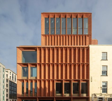 Niall McLaughlin Architects creates red-brick beacon for rugby museum Red Brick Walls, Georgian Architecture, Brick Texture, Architecture Landmark, Brick Architecture, Cultural Architecture, Brick Facade, Brick Building, Roof Light