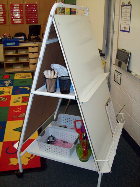 Easel Stand Diy, Classroom Easel, Teacher Station, Diy Dry Erase Board, Diy Easel, Book Display Stand, Chart Paper, Diy Magnets, Diy Storage Rack