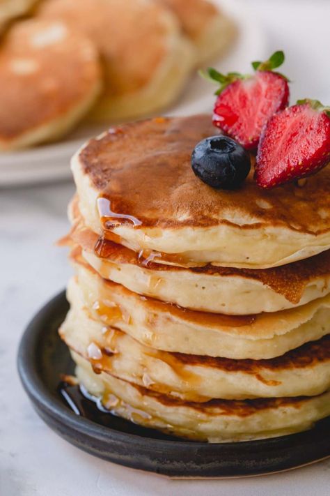 Fruit Pancakes Aesthetic, Pancakes With Buttermilk, Stacked Pancakes, Pancakes And Fruit, Pancakes With Fruit, Fruit Pancakes, Stack Of Pancakes, Make Pancakes, Aesthetic Foods