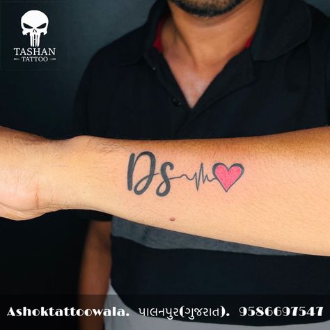 TashanTattoo
AshokTattooWala
S.20. Tirupati plaza
Opp. New bus stand
Near gd modi collage
Palanpur (gujrat)
9586697547
9687533310 Ds Wallpaper Letter, Ds Letter Logo Design, Ds Tattoo Letter Design, Ds Love Images, Ds Logo Design Letter, Holi Girl, Letter Tattoo Design, Love Quotes For Bf, D Letter Images