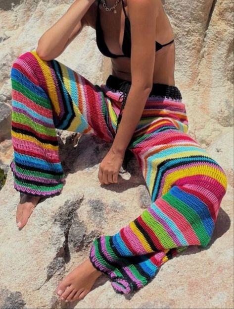 Tie Dye Crochet, Crocheting Projects, Gym Ideas, Crochet Inspo, 90s Style, Yarn Art, Knit Fashion, Crochet Clothes, 90s Fashion