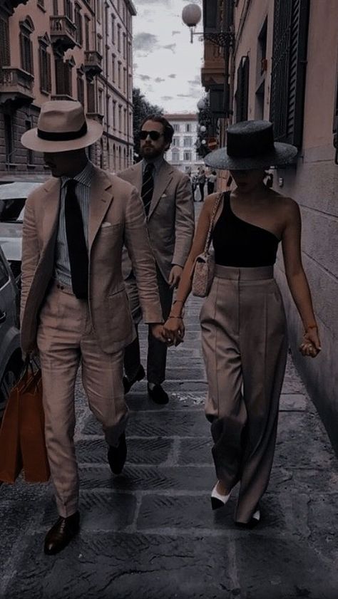 Rich Famous Couple Aesthetic, Rich Husband And Wife Aesthetic, Filthy Rich Aesthetic, Successful Couple Aesthetic, Italian Mafia Women, Travel Pants For Women, Glamour Magick, Mafia Dress, Mafia Wives