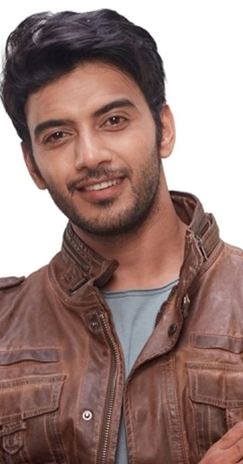 Vikram Singh Chauhan, Sports Wife, Cute Romantic Pictures, Positive Songs, Aditi Sharma, Couple Romance, Body Figure, Actors Images, Cute Eyes