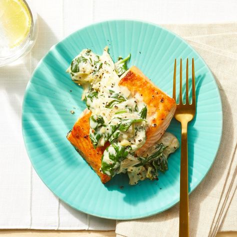 Creamy Spinach-Artichoke Salmon Creamy Spinach Artichoke Salmon, Spinach Artichoke Salmon, Artichoke Salmon, Fish Monger, Diet Dinner Recipes, Sunday Dinners, Dessert Smoothie, Creamy Spinach, Dinner Plan