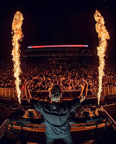 Martin Garrix Concert, Dj Record, Festival Photography, Electro Music, Dj Set, Edm Music, Martin Garrix, Lyrical Dance, Avicii