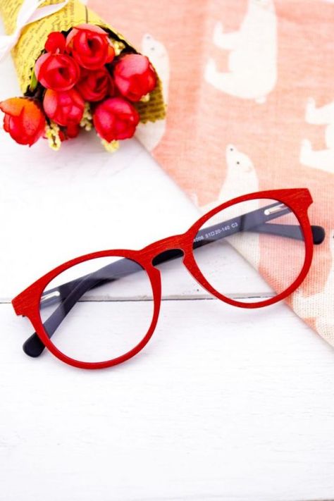 Best Eyeglass Frames, Rose Gold Glasses, Best Eyeglasses, Clear Glasses Frames, Red Eyeglasses, Womens Glasses Frames, Types Of Glasses, Gold Glasses, Red Glasses