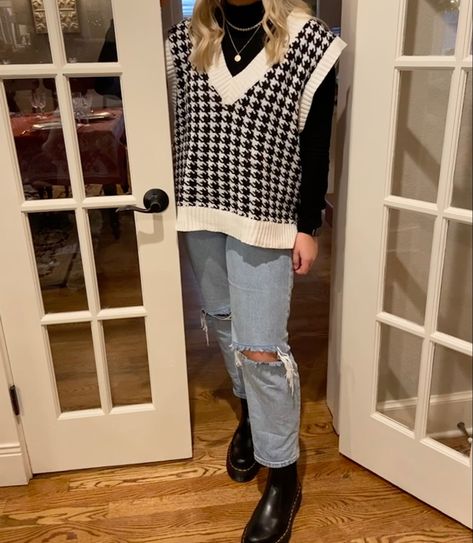 Midsize Sweater Vest Outfit, Black And White Sweater Vest Outfit, Houndstooth Sweater Vest Outfit, Checkered Sweater Vest Outfit, Black And White Vest Outfit, Houndstooth Vest Outfit, Checker Vest Outfit, Houndstooth Sweater Outfit, White Sweater Vest Outfit