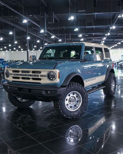 Bronco Car, New Bronco, Studebaker Trucks, Classic Bronco, Ford Suv, Ford Ranger Truck, Classic Ford Broncos, Dream Cars Jeep, Bronco Sports