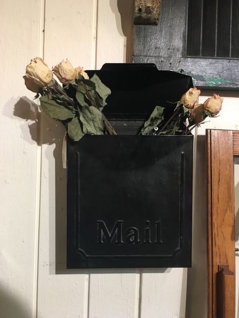 Mail Box Aesthetic, Antique Stores Aesthetic, Mailman Aesthetic, Letterbox Aesthetic, Postman Aesthetic, Mailbox Aesthetic, Mailbox Photography, Jp Saxe, Antique Mailbox