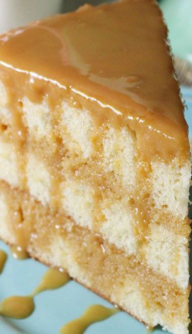 Carmel Cake, Caramel Cake Recipe, Caramel Icing, Caramel Cake, A Piece Of Cake, Homemade Caramel, Piece Of Cake, 21 Day Fix, Food Cakes