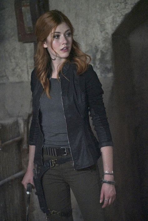 Human Gesture, Clary Y Jace, Clary Fairchild, Shadowhunters Tv Show, Justin Theroux, Clary Fray, Katherine Mcnamara, City Of Bones, Shadow Hunters