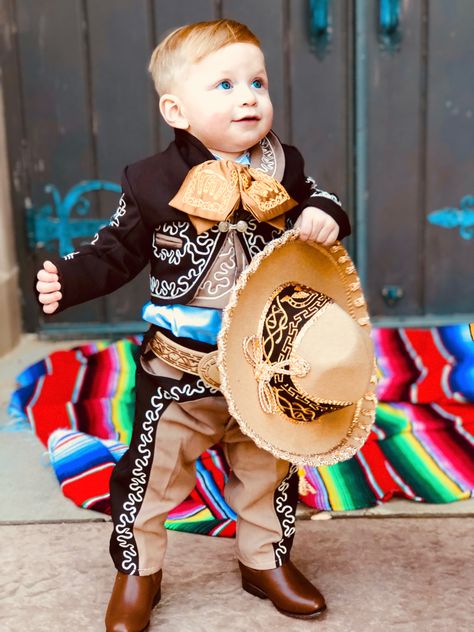 Charro 1st Birthday, Charro First Birthday Boy, Charro Birthday Party Ideas Boy, Charro Birthday Party, Charro Theme Party For Boys, Charro Theme Party, Charro Outfit, Charro Theme, Charro Suit