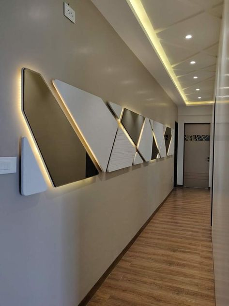 Wall Panelling Office Interior, Modern Office Wall Paneling Design, Modern Passage Design, Wall Paneling For Office, Office Passage Ceiling Design, Office Passage Design, Passage Wall Design Modern, Passage Design Interiors, Office Wall Panelling Design