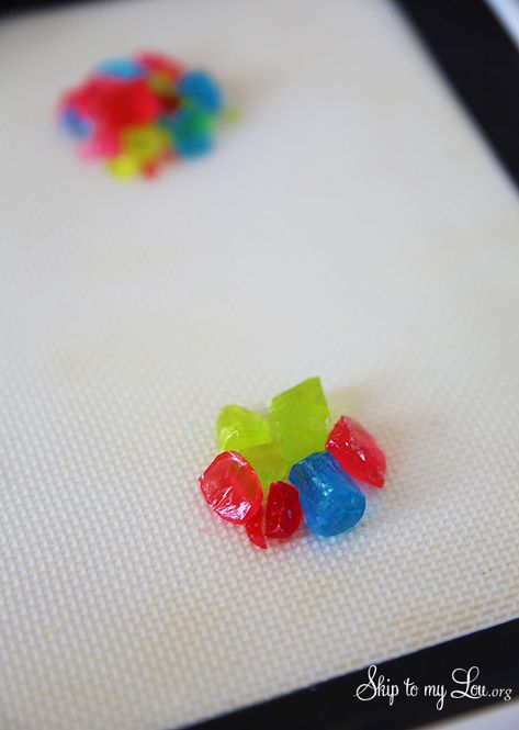 jolly rancher sucker how to Jolly Rancher Suckers Diy, Homemade Suckers, Jolly Rancher Suckers, After School Activity, Jolly Ranchers Candy, Jolly Ranchers, Skip To My Lou, Candy Crafts, Jolly Rancher