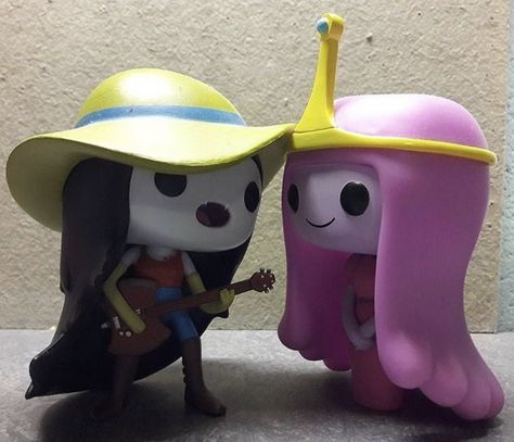 Bubblegum And Marceline, Bubblegum Marceline, All Spiderman, Marceline And Bubblegum, Marceline The Vampire Queen, Pop Dolls, Princess Bubblegum, Pop Figures, Birthday List