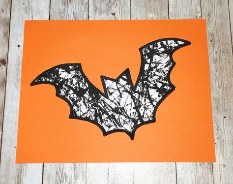 Bat Process Art Preschool, Bat Art Projects For Kids, Halloween Crafts Snacks, Process Art For Kids, Bat Painting, Process Art Preschool, Halloween Bats Crafts, Balloon Experiment, Art For Halloween