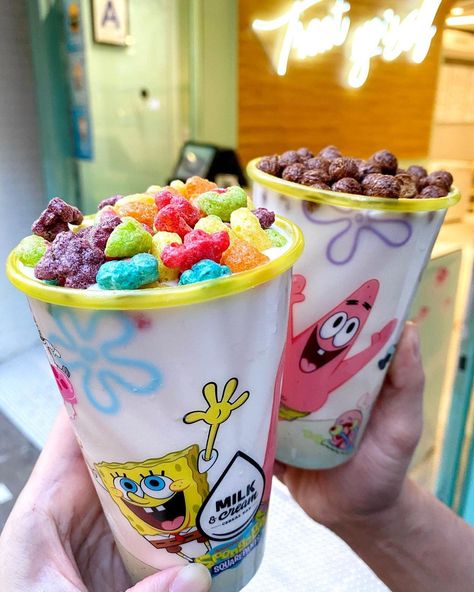 Bakery Design Interior, Cereal Bar, Pineapple Under The Sea, Nickelodeon Spongebob, Summer Breakfast, Milk Cream, Bakery Design, Food Projects, Sweet Drinks