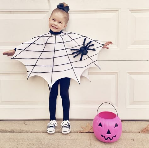 #kidshalloweencostume Easy Last Minute Halloween Costumes Kids, Diy Funny Halloween Costumes, Spider Web Costume, Diy Girls Costumes, Halloween Infantil, Crochet Costumes, Diy Halloween Costumes For Kids, Kid Friendly Halloween, Diy Halloween Costumes Easy