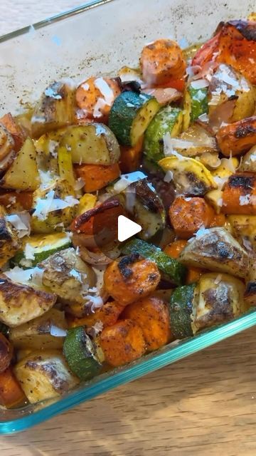 @healthymealtoday on Instagram: "Nutritious + delicious. 🤌🏻
(via: @sherryhour)

One pan mixed veggies is a great side dish for any protein. This recipe is easy and loaded with flavor. 😋

Feel free to substitute for any veggies you like. 

One Pan Roasted Veggies Recipe: 👇🏻

Ingredients:
▪️Gold Potatoes (or red), skin on + quartered 
▪️Carrots, chopped 
▪️Red Bell Pepper, chopped 
▪️Squash, chopped 
▪️Zucchini, chopped
▪️1 Red Onion, quartered 
▪️4 Cloves of Garlic, roughly chopped 
▪️Avocado Oil
▪️Salt
▪️Black Pepper 
▪️Paprika 
▪️Cumin 

For garnish:
▪️1 Lemon
▪️Parmesan Cheese, shredded
▪️Fresh Parsley 

1. Combine potatoes, carrots, red bell pepper, squash, zucchini, red onion, and garlic,in a baking dish. Season generously with salt, black pepper, paprika, and cumin. Drizzle with Pepper Squash, Chopped Zucchini, Roasted Veggies Recipe, Vegetable Casserole Recipes, Squash Zucchini, Mixed Veggies, Gold Potatoes, Healthy Vegetable Recipes, Roasted Vegetable Recipes