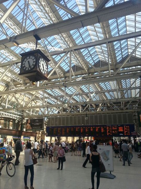 Central Station concourse Glasgow Central Station, Glasgow City, Train Pictures, Glasgow Scotland, Central Station, Scotland Travel, Concert Hall, Railway Station, Carlisle