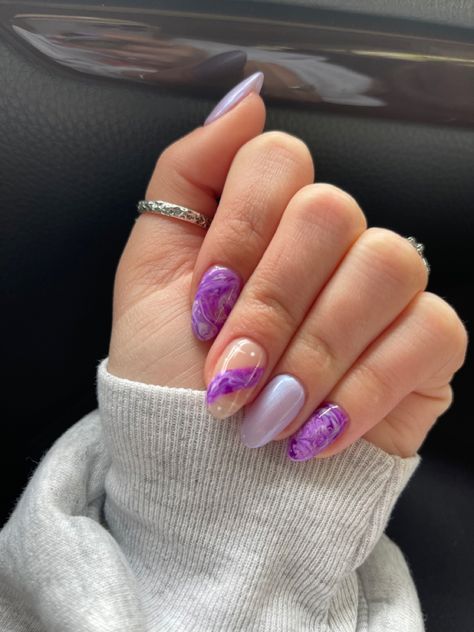 Purple Marble Nail Art, Lilac Marble Nails, Purple Marble Nails, Spring Colors For Nails, Colors For Nails, Chic Nail Designs, Water Marble Nails, Color For Nails, Trendy Shades