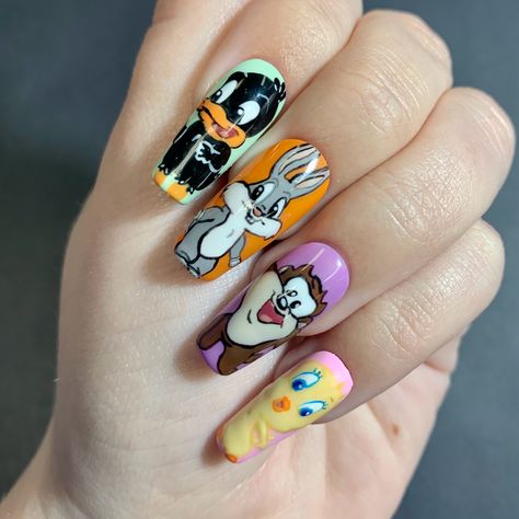 Press On Baby Looney Tunes Nails Bugs Bunny Nail Art, Marvin The Martian Nail Art, Tweety Bird Nail Art, Looney Tunes Nails, Looney Tunes Nail Art, Tweety Nail Art, Baby Shower Nails, Baby Looney Tunes, Animal Print Nails Art