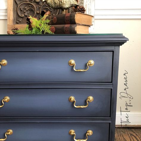 Simple Painting with Dixie Belle Paint Paint Night Stand Ideas, Blue Chalk Paint Furniture Ideas, Bedroom Furniture Redo Diy Projects, Dixie Belle Blue Painted Furniture, Dixie Bell Painted Furniture, Navy Blue Chalk Paint Furniture, Painted Bedroom Furniture Ideas Colour, Navy Nightstand, Ombré Furniture