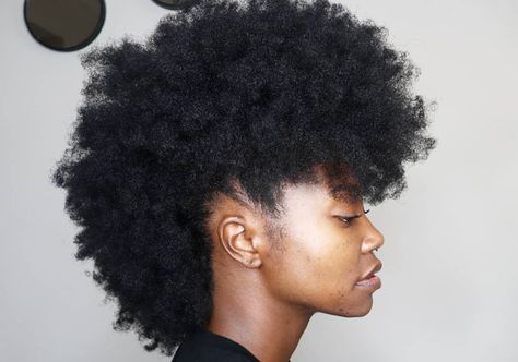 Tapered Haircut Natural Hair, Natural Hair Mohawk, Curly Mohawk Hairstyles, Curly Mohawk, Side Swept Hairstyles, Tapered Haircut, Mohawks, Mohawk Hairstyles, Pelo Afro