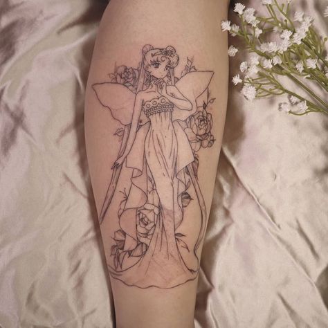 Sailor Moon Tattoo Ideas, Serenity Tattoo, Anime Tattoo Designs, Moon Tattoo Ideas, Queen Serenity, Sailor Moon Tattoo, Moon Tattoos, Sailor Moon Aesthetic, Feminine Tattoo